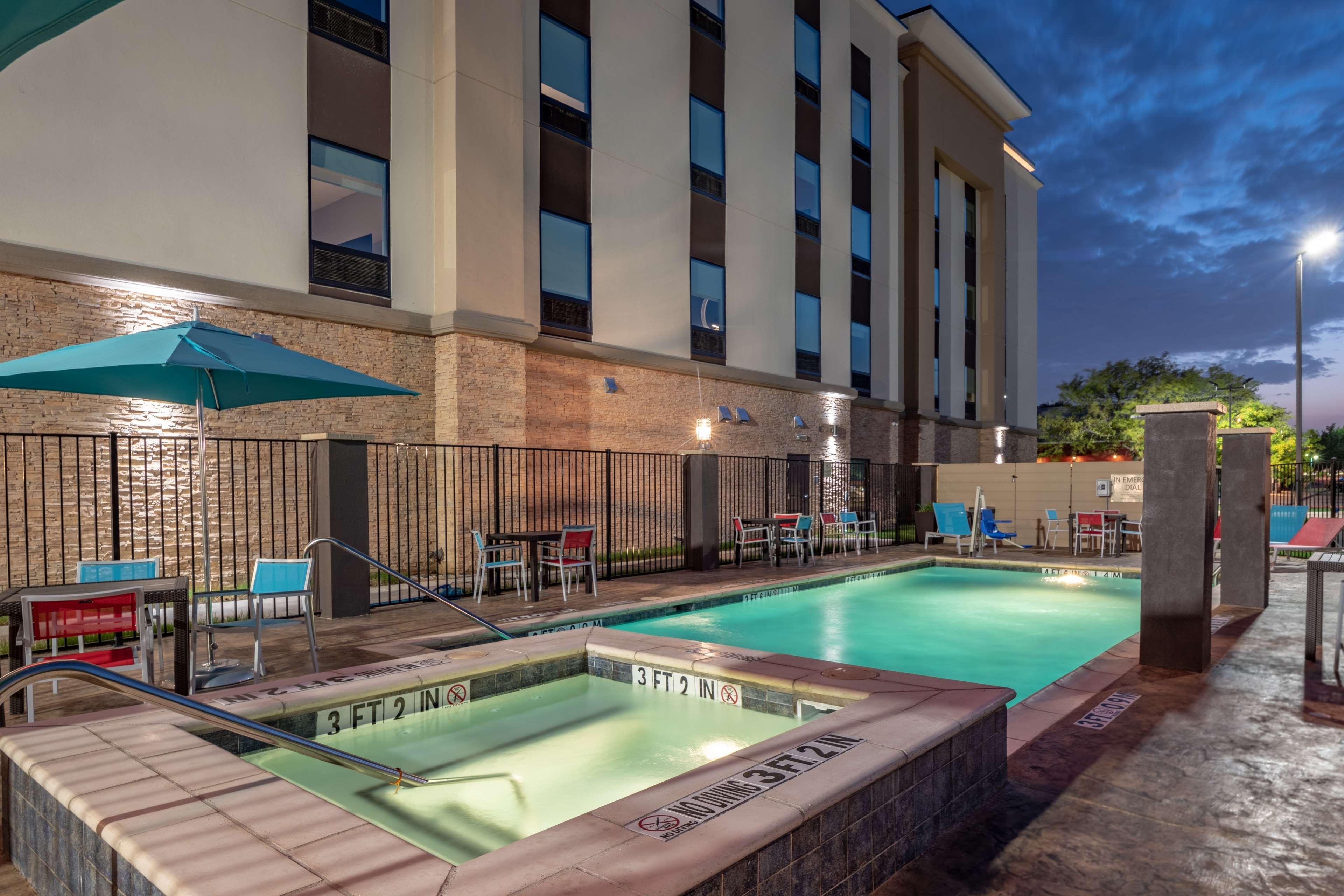 Hampton Inn&Suites Dallas/Plano Central Exterior foto