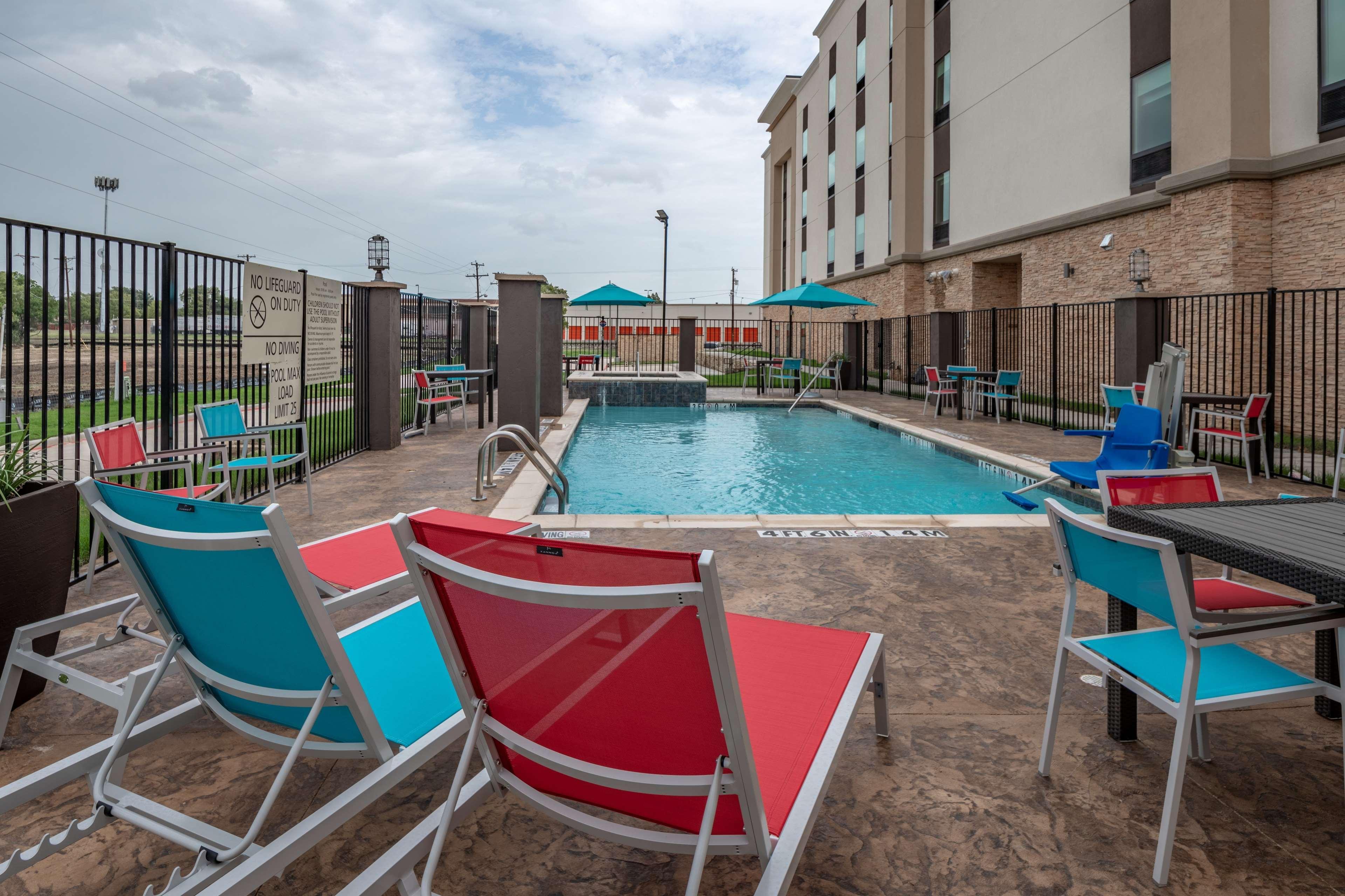 Hampton Inn&Suites Dallas/Plano Central Exterior foto
